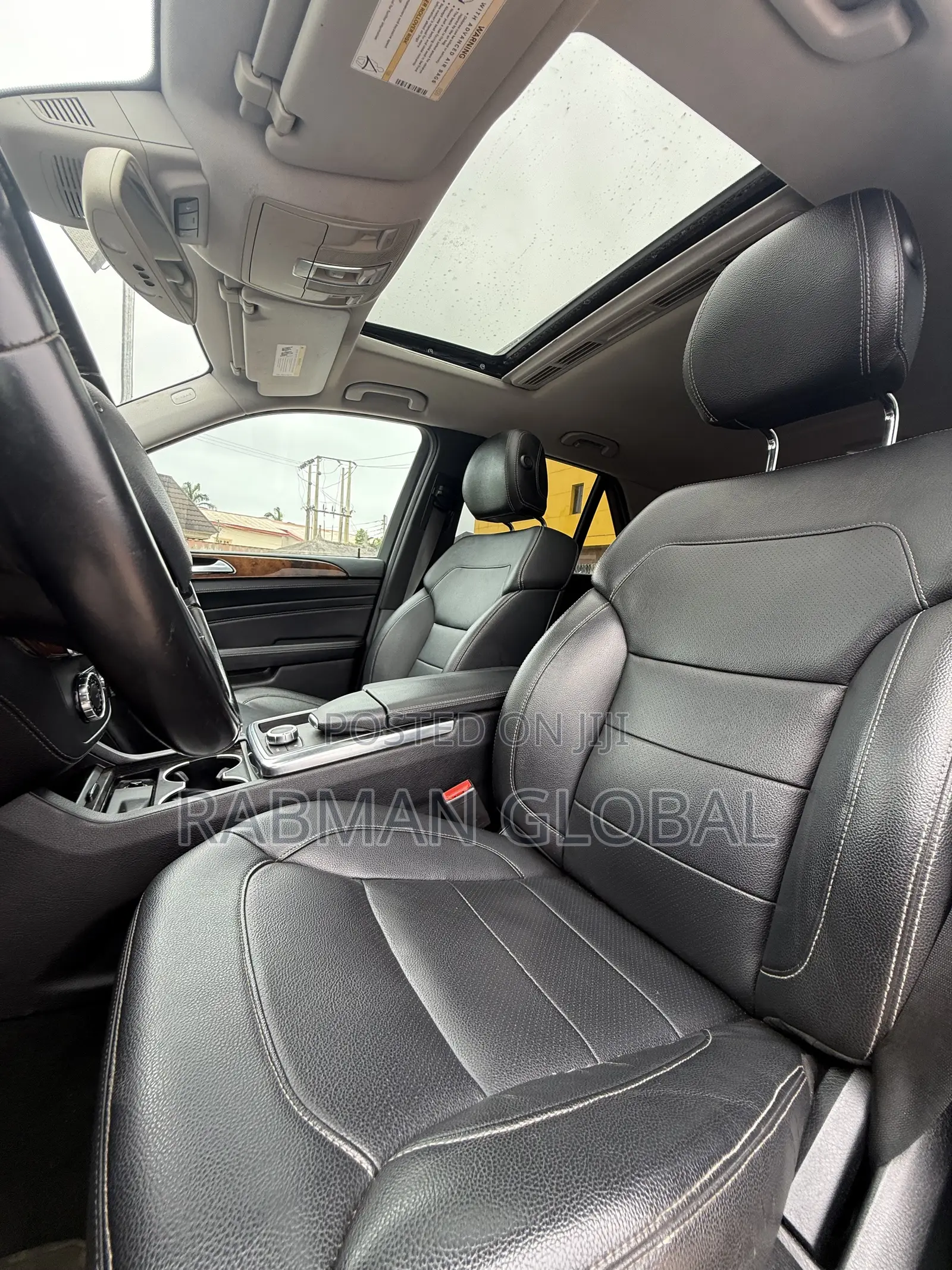 Mercedes-Benz M Class ML550 4MATIC 4dr SUV AWD (4.7L 8cyl Turbo 7A)