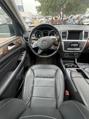 Mercedes-Benz M Class ML550 4MATIC 4dr SUV AWD (4.7L 8cyl Turbo 7A)