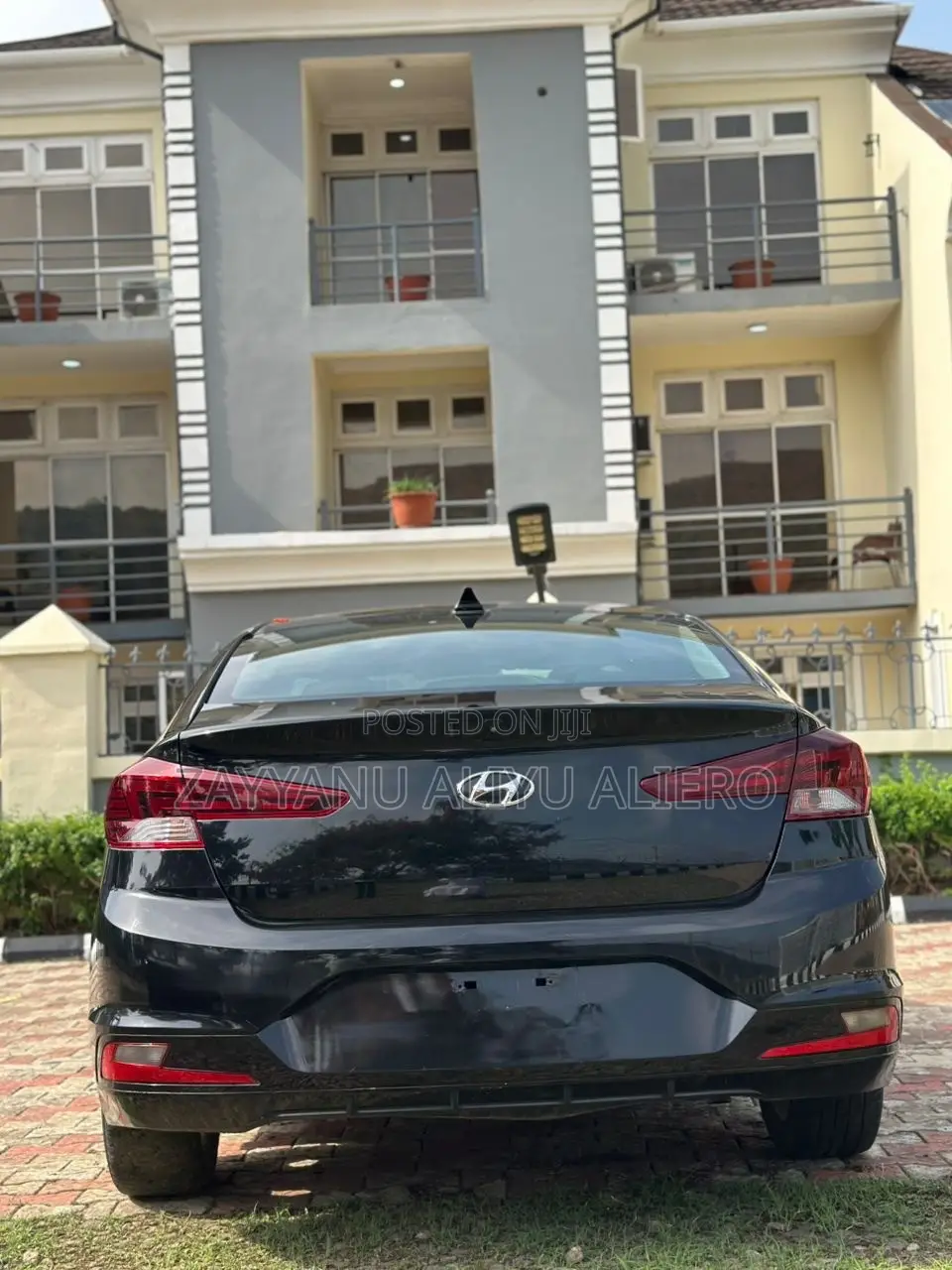 Hyundai Elantra 2019 Black