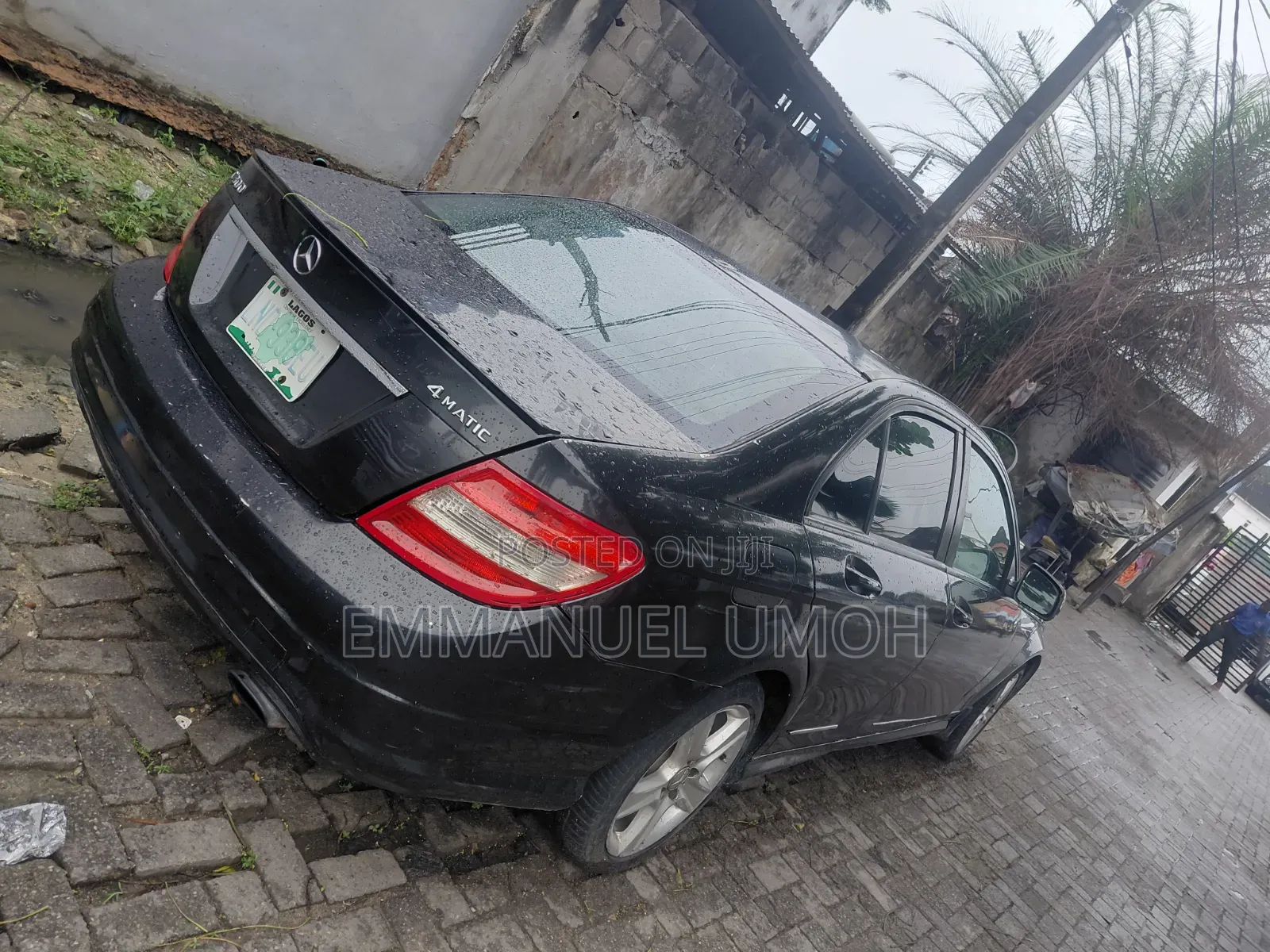 Mercedes-Benz C300 2010 Black