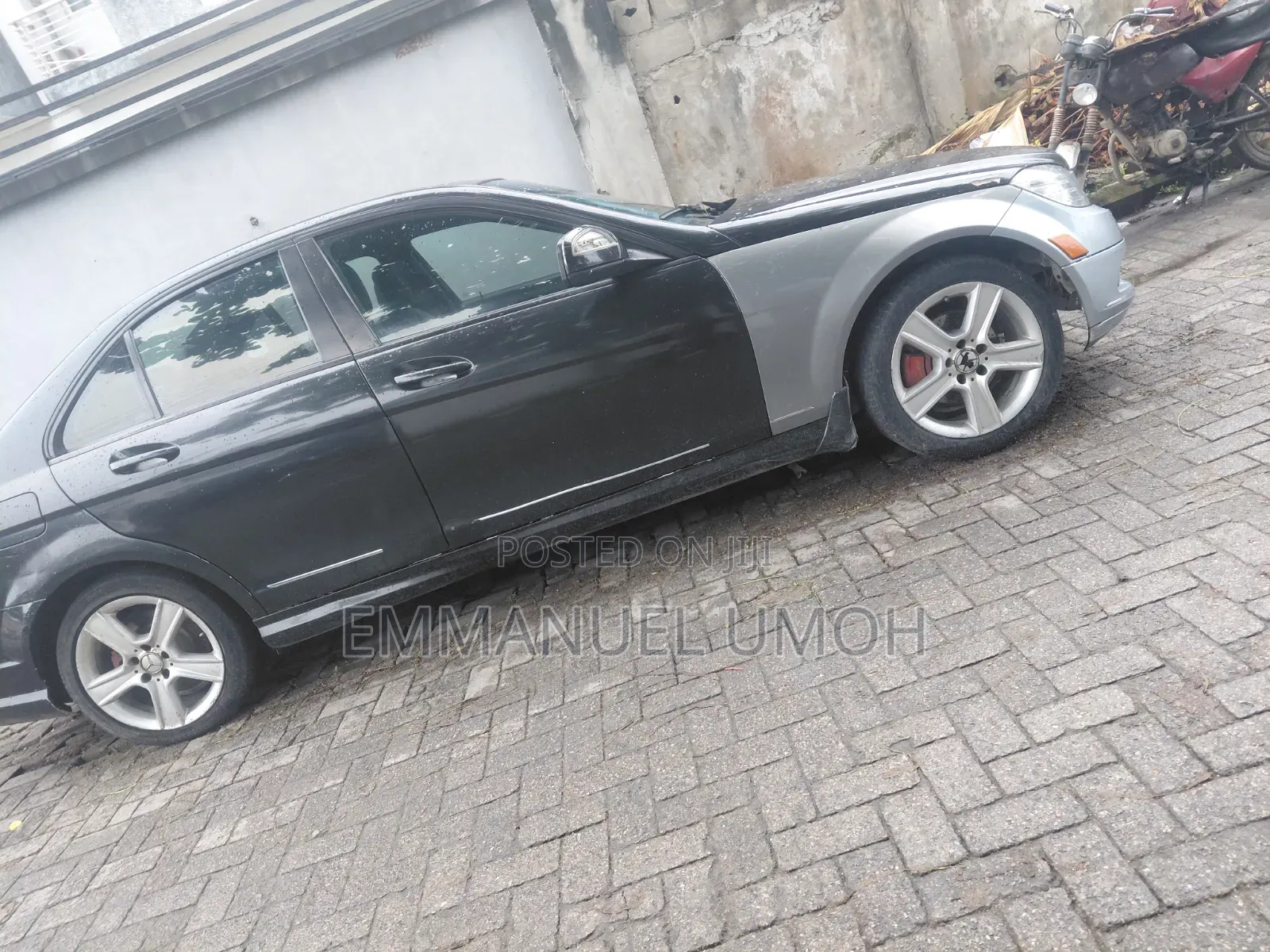 Mercedes-Benz C300 2010 Black