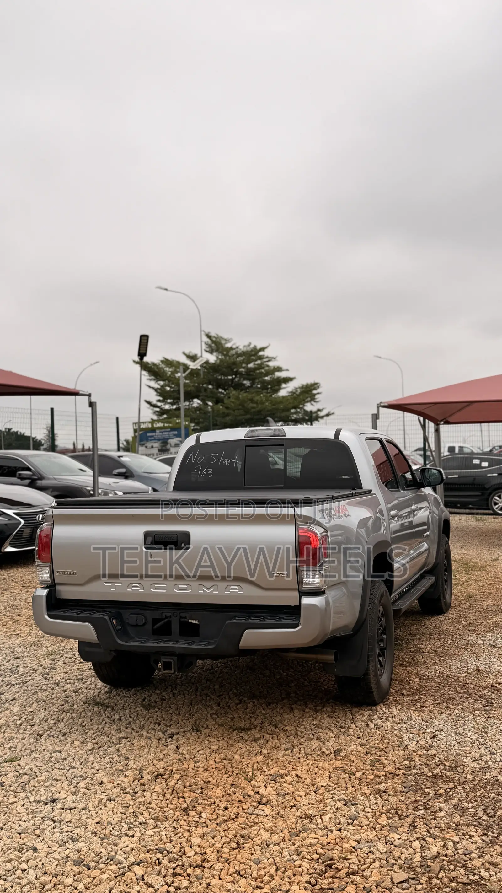 Toyota Tacoma SR5 Double Cab 5' Bed AT 2024 Silver