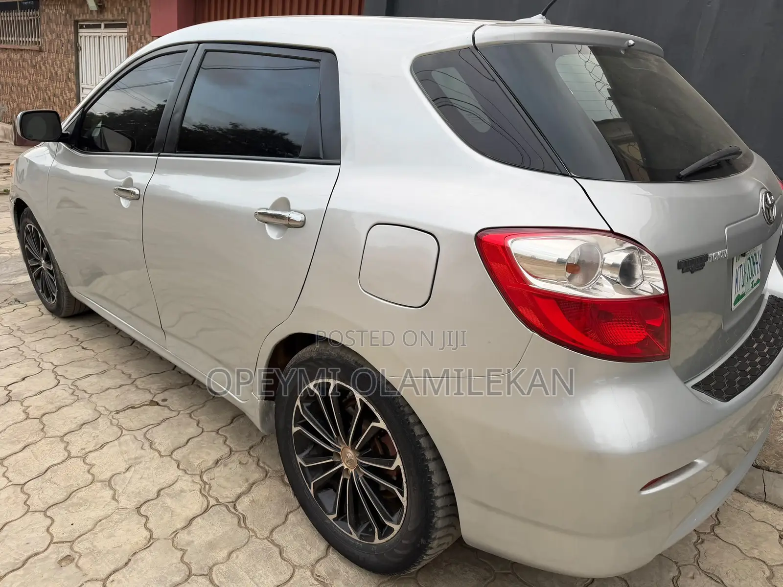 Toyota Matrix 2010 Silver