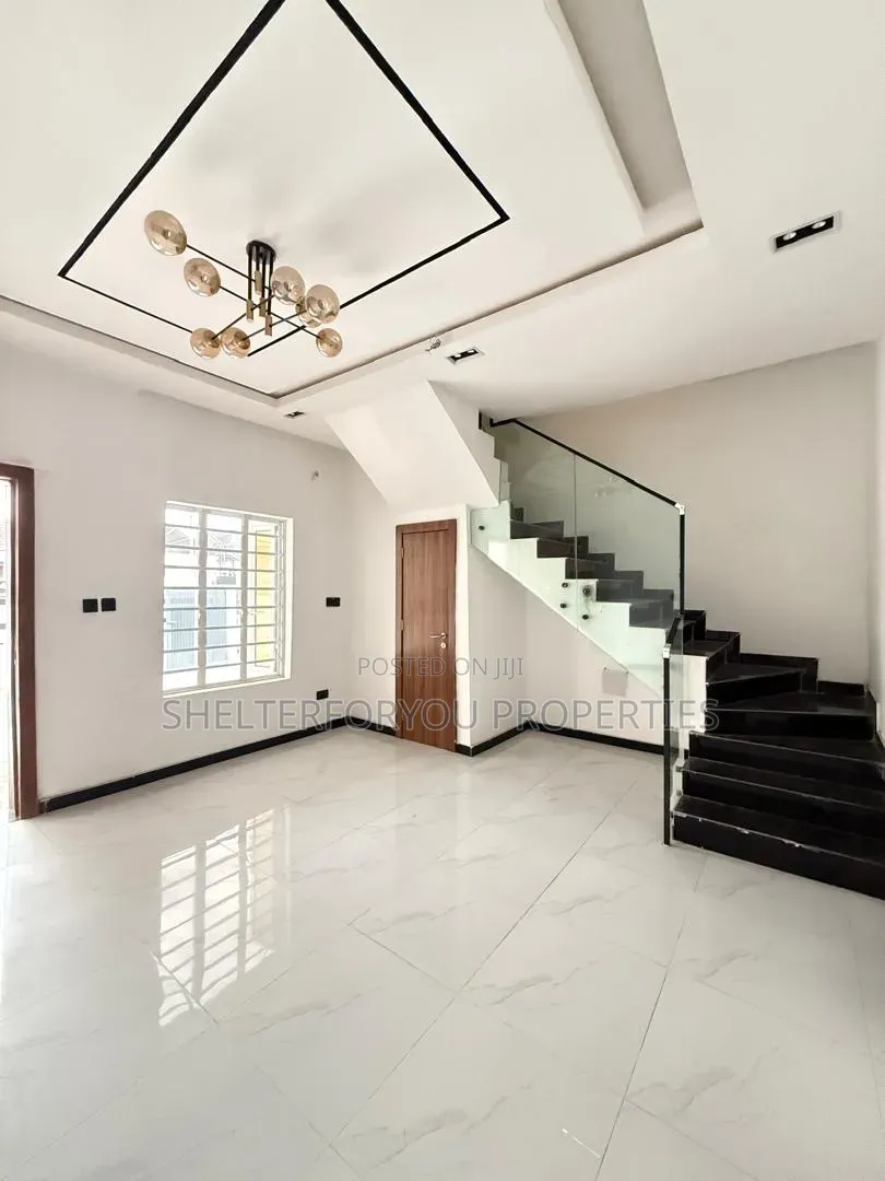 3bdrm Duplex in Sangotedo for sale