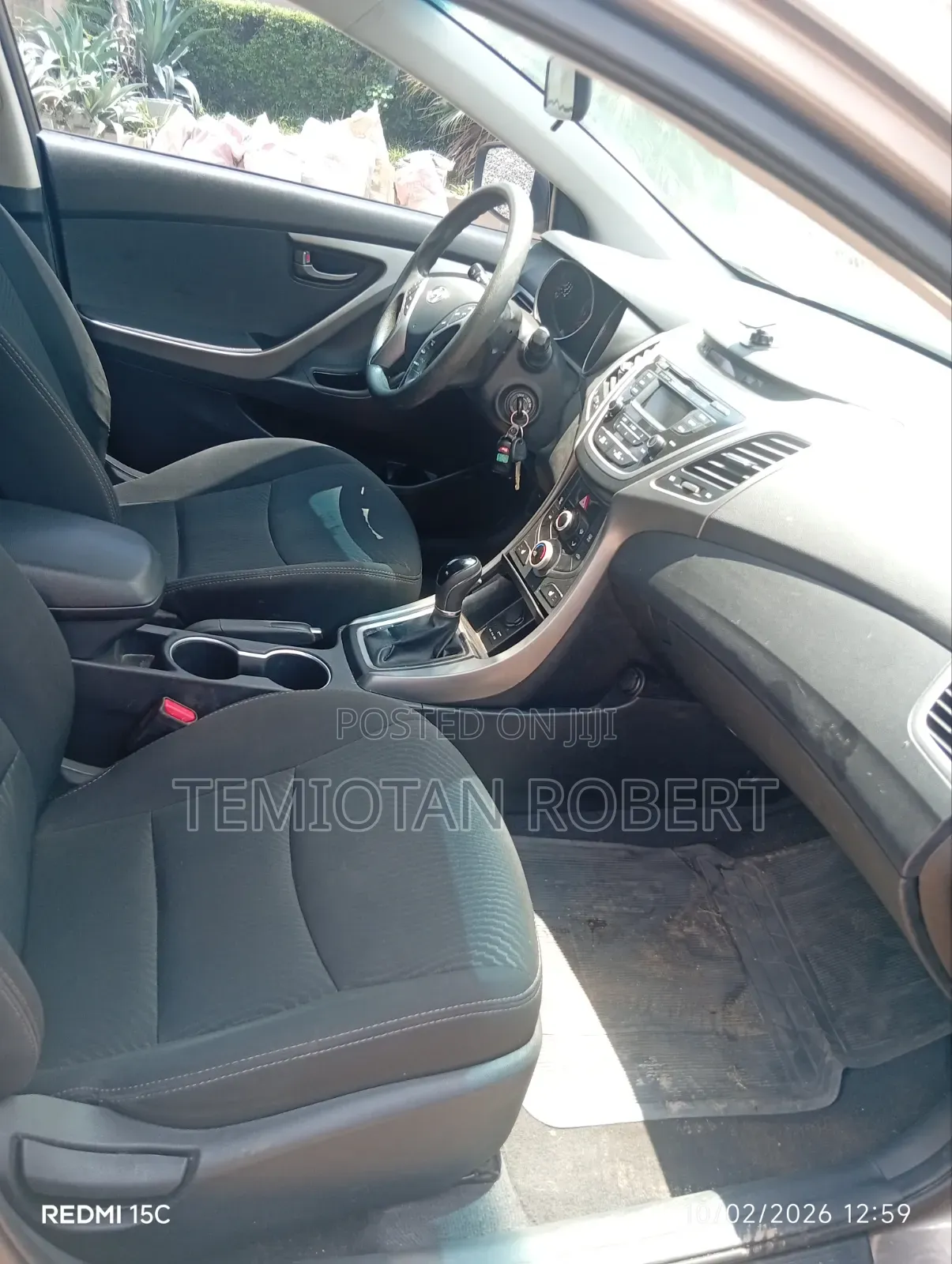 Hyundai Elantra Limited 4dr Sedan (1.8L 4cyl 6A) 2015 Gold