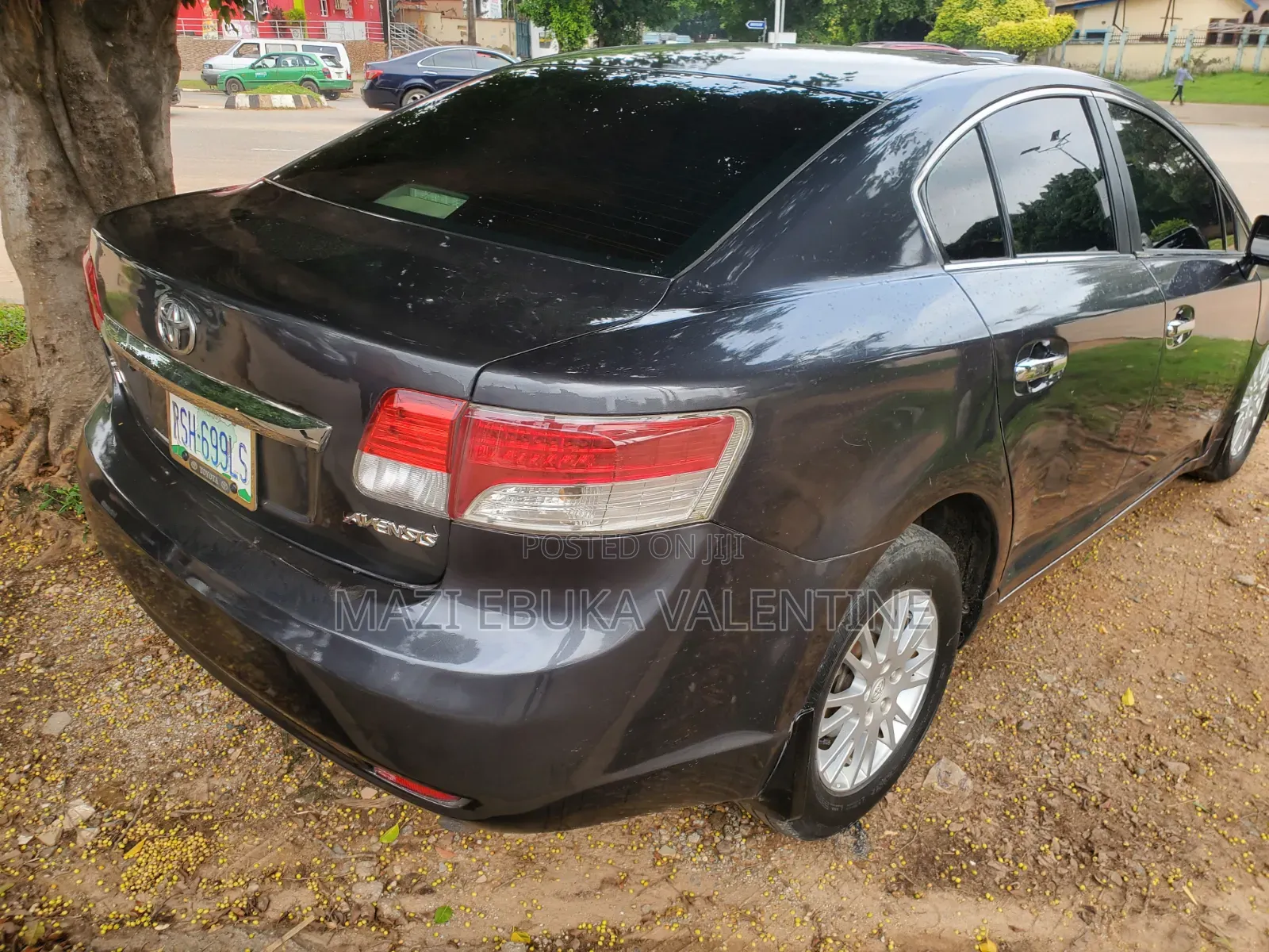 Toyota Avensis 2014 Gray