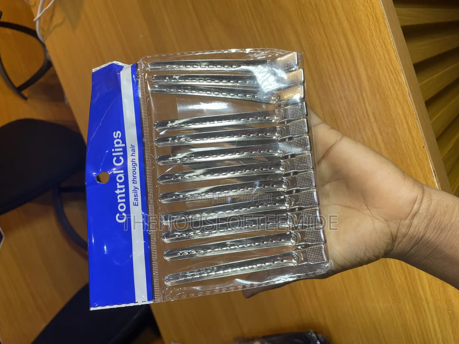 Control Clip for Hair Styling