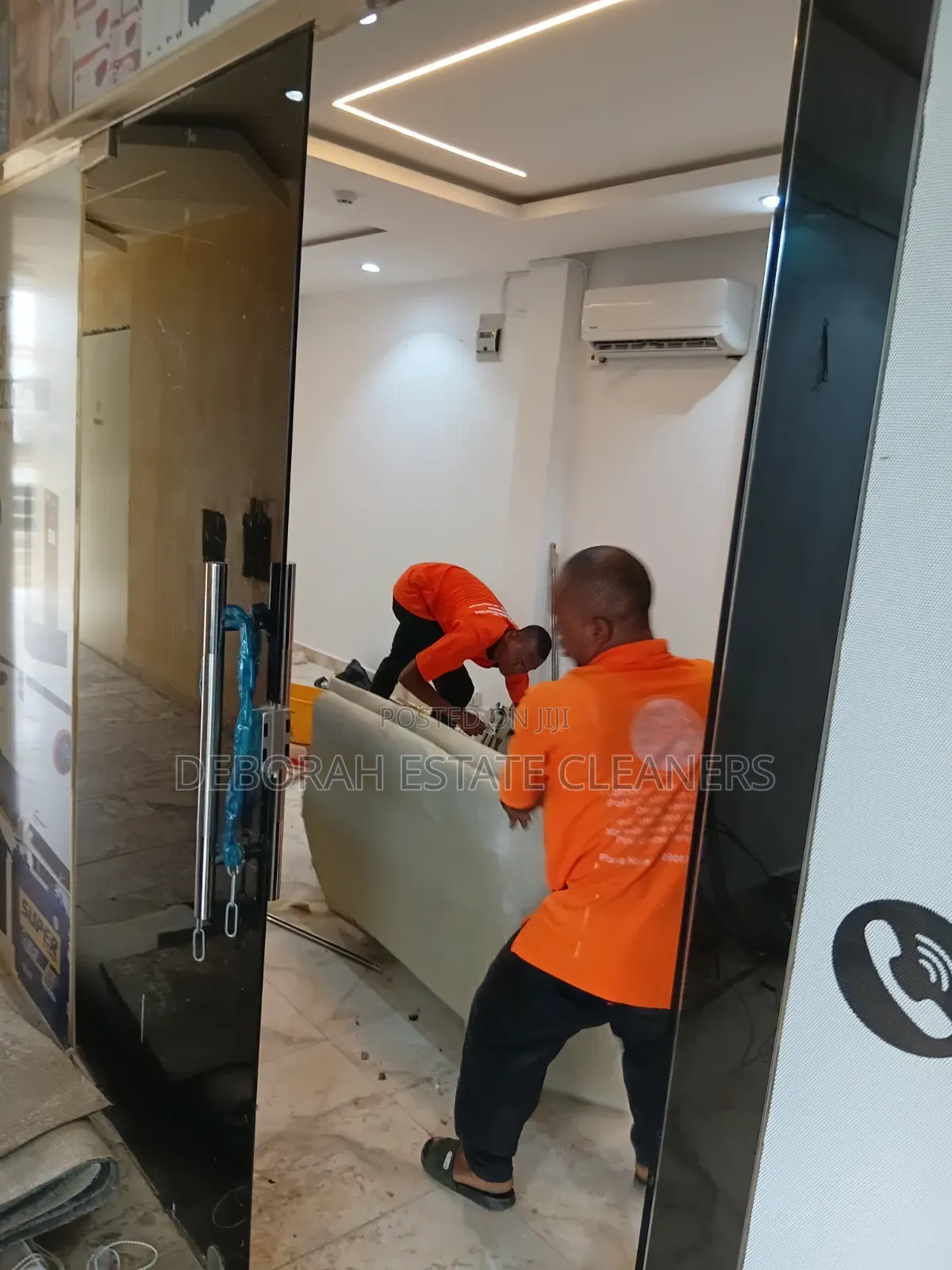 Shop Space Cleaning Service