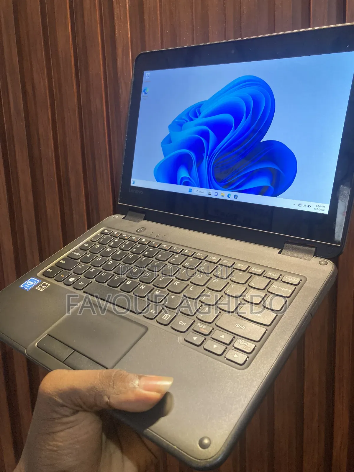 Laptop Lenovo 300e 4GB Intel Celeron SSD 60GB