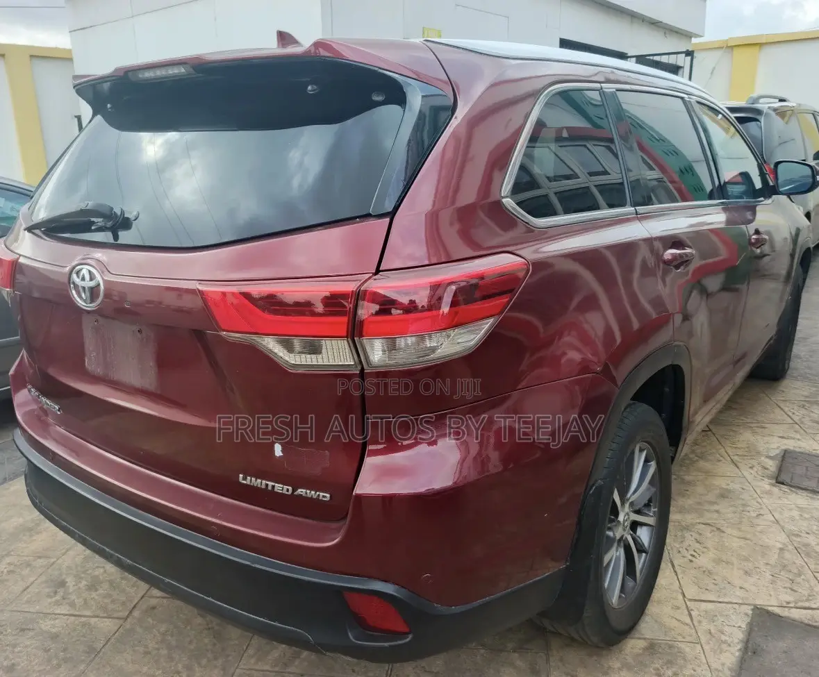 Toyota Highlander Limited 4dr SUV AWD (3.5L 6cyl 6A) 2014 Red