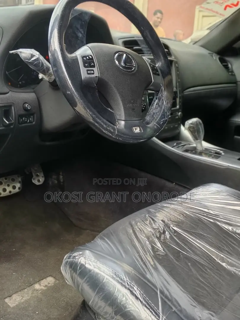 Lexus IS 250 2012 Black