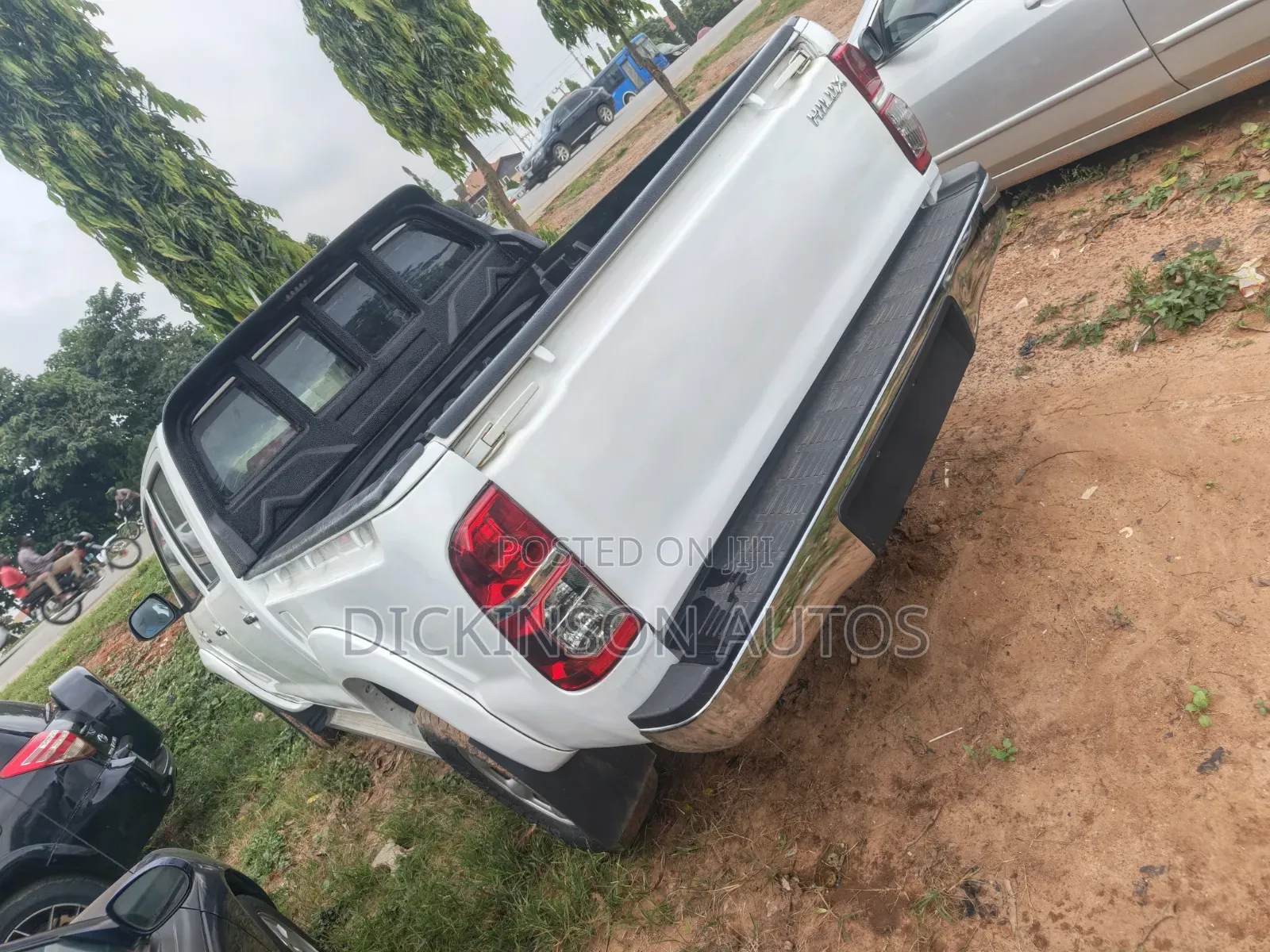 Toyota Hilux 2012 White