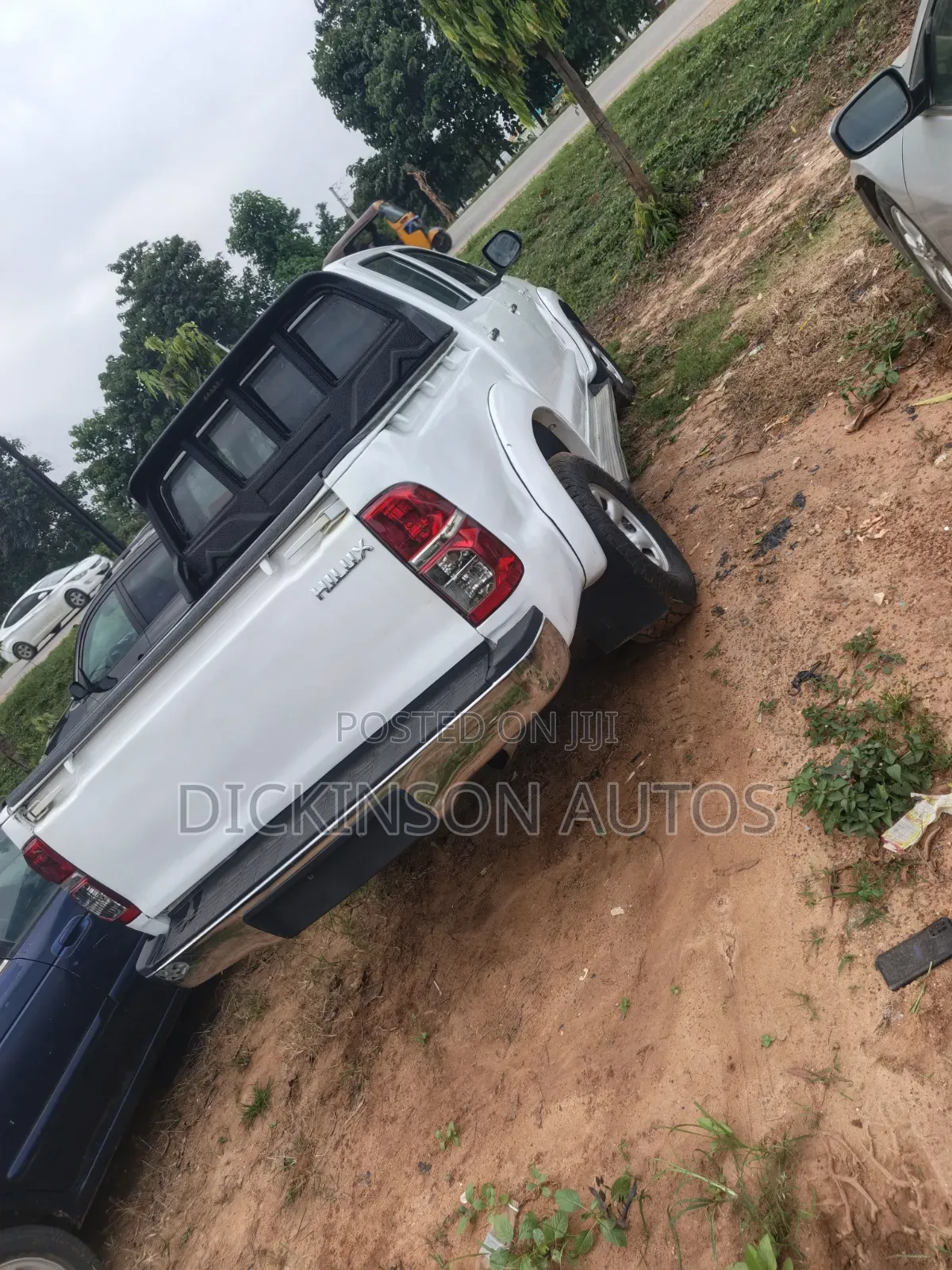 Toyota Hilux 2012 White
