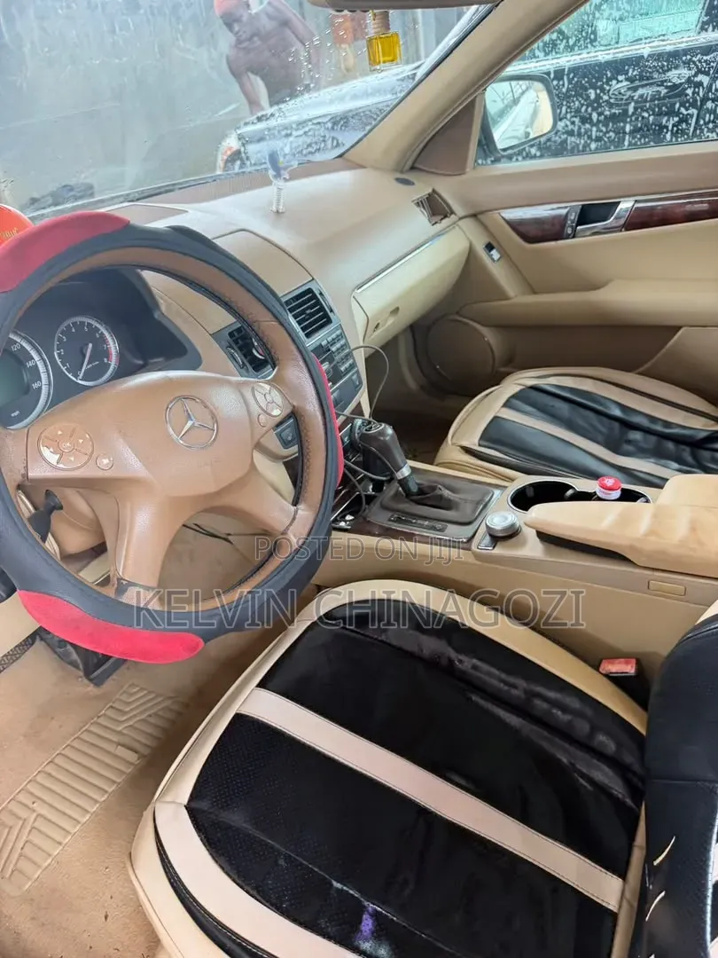 Mercedes-Benz C300 2009 Silver