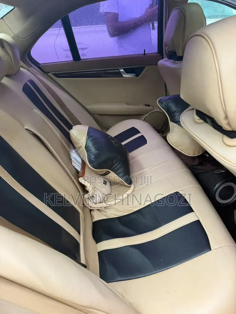 Mercedes-Benz C300 2009 Silver
