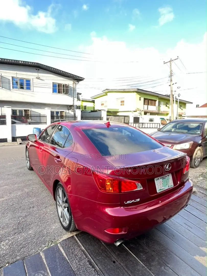 Lexus IS 250 2008 Red