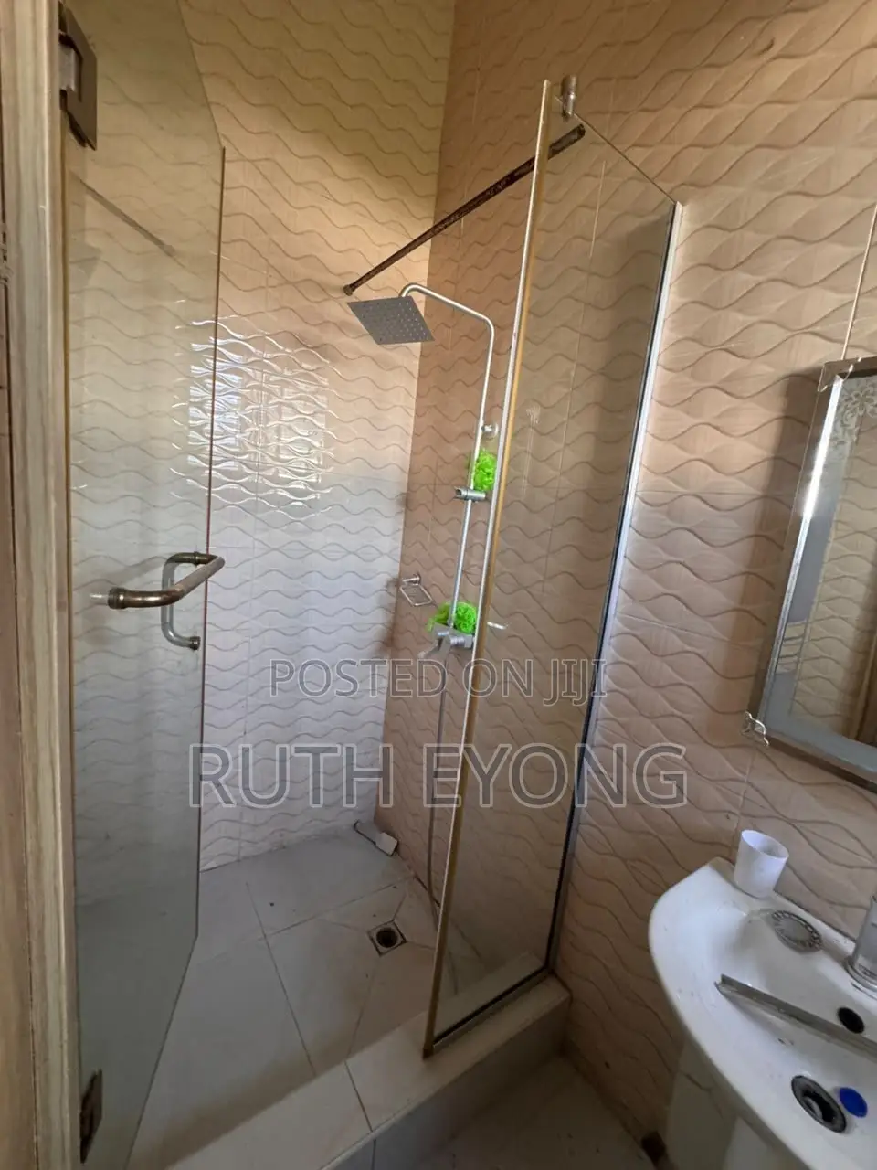 1bdrm Apartment in Oral Extension,, Lekki Phase 1 for rent