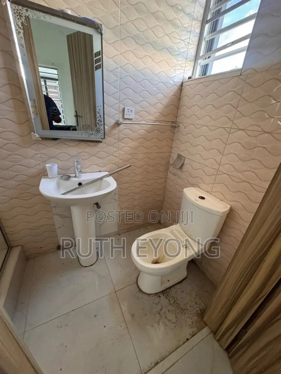 1bdrm Apartment in Oral Extension,, Lekki Phase 1 for rent