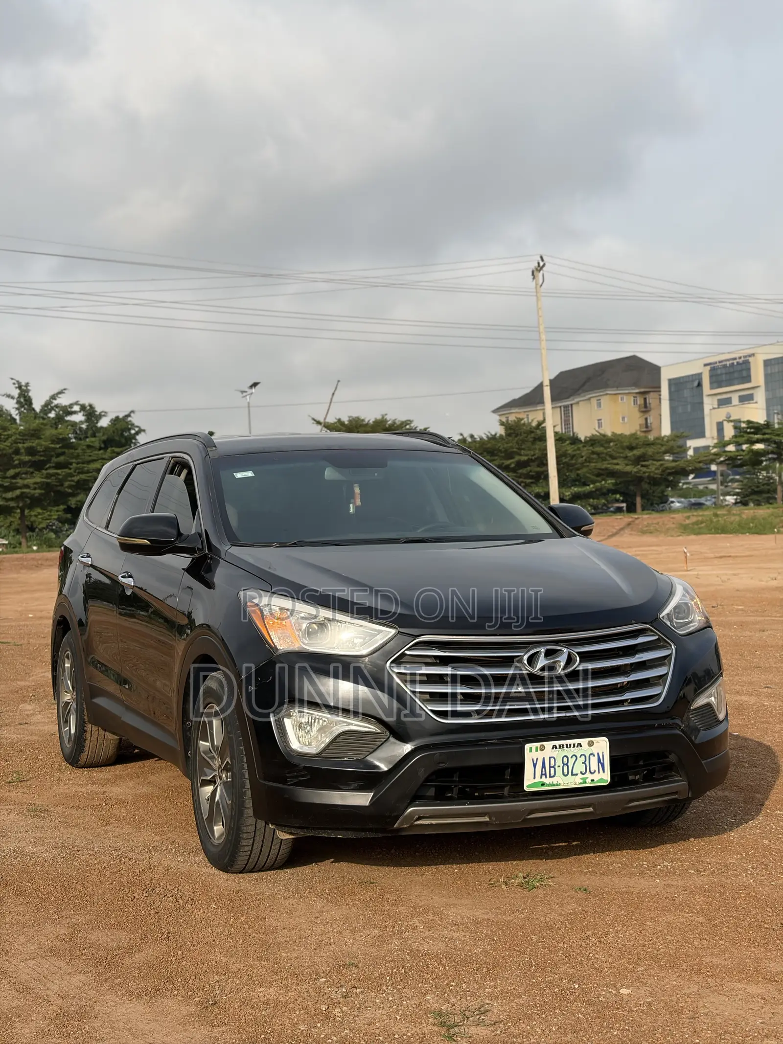 Hyundai Santa Fe 2013 Black