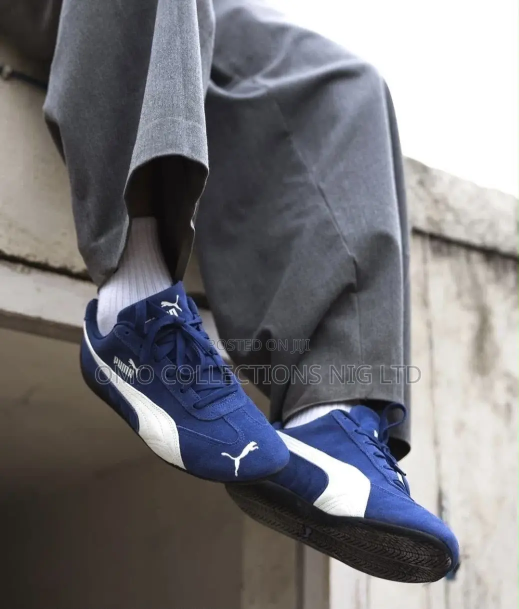Puma Classic Suede Men’s Sneakers With White Stripe–Black, Red & Blue