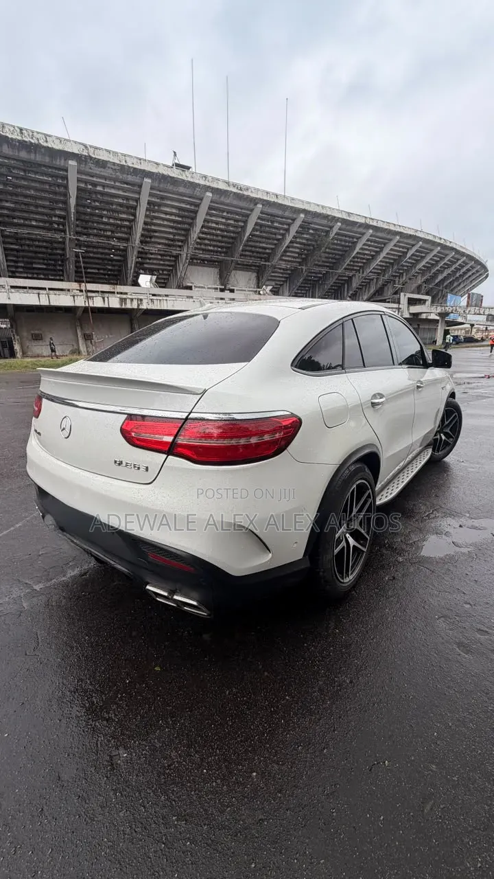 Mercedes-Benz GLE-Class 2016 White