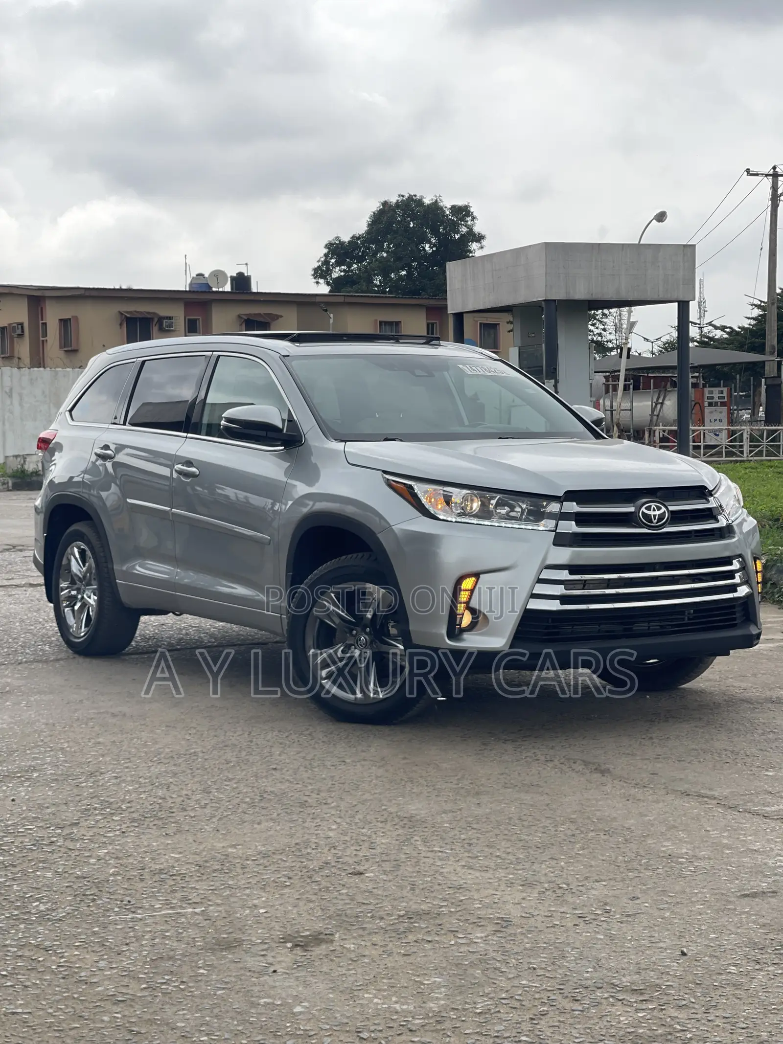 Toyota Highlander Limited Platinum 2019 Silver