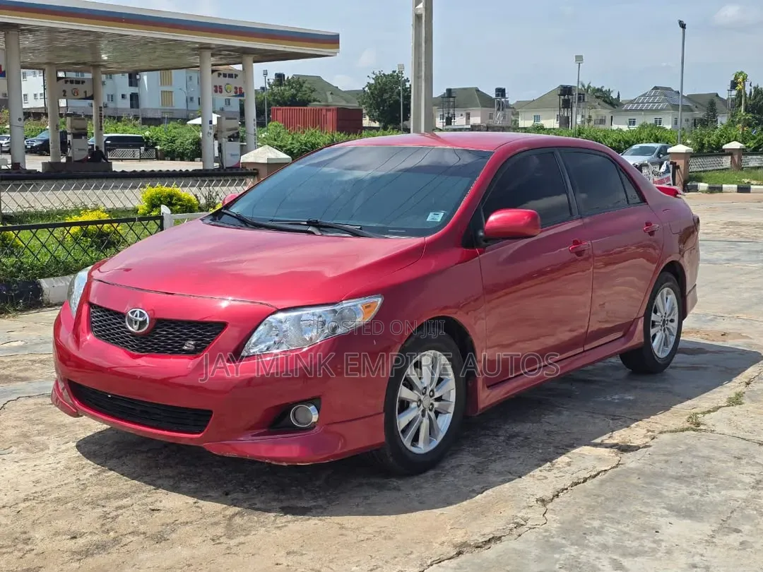 Toyota Corolla 2010 Red