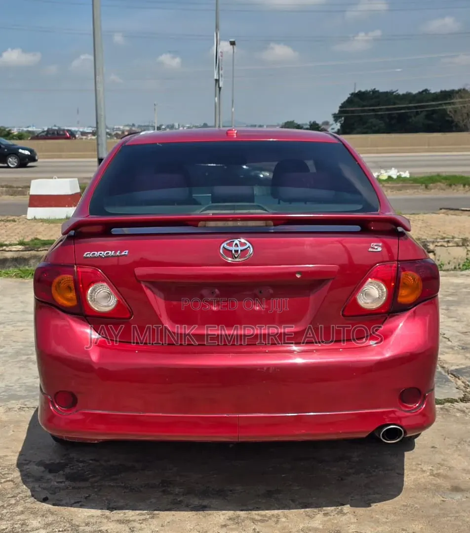 Toyota Corolla 2010 Red