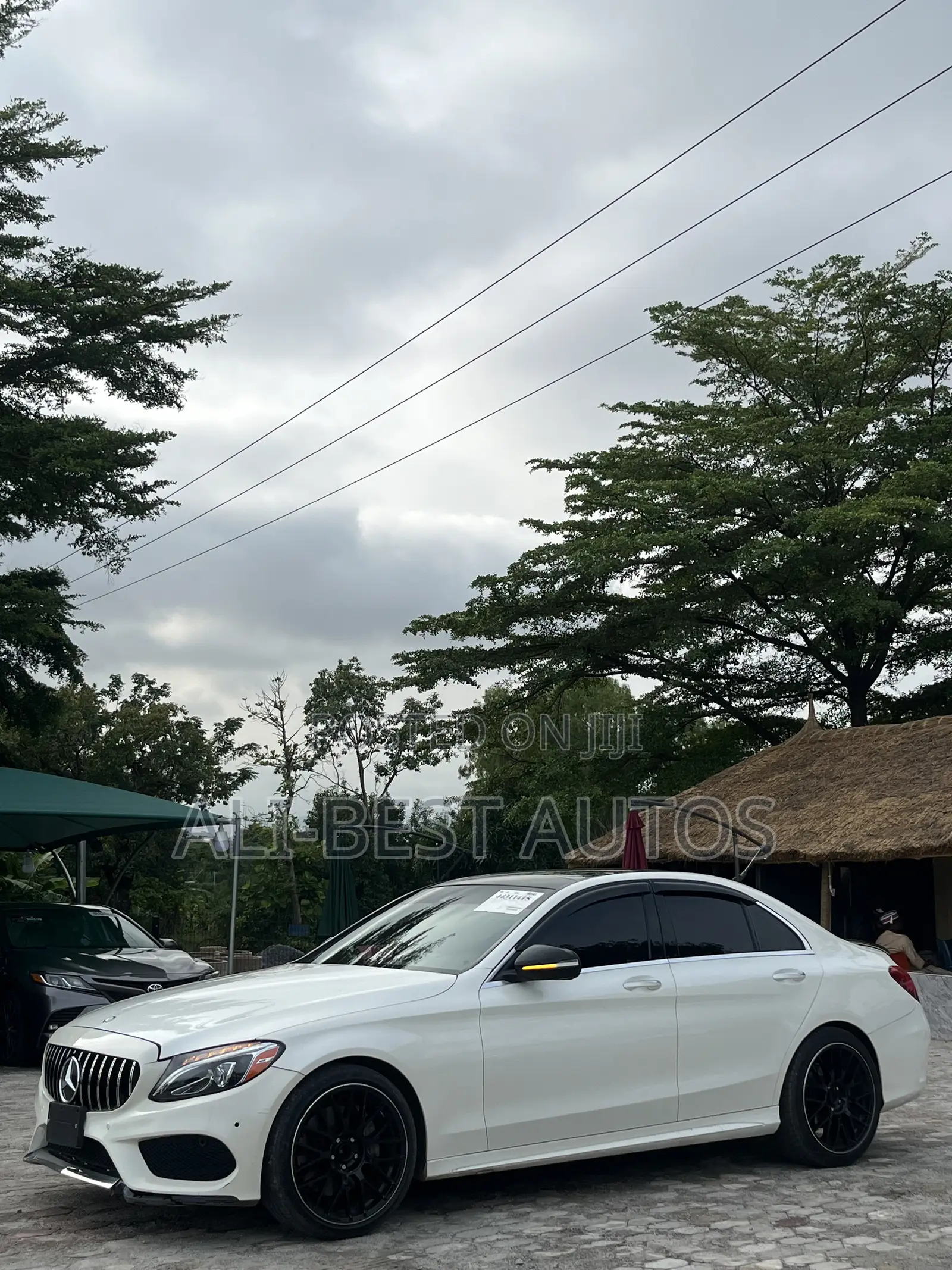 Mercedes-Benz C400 4Matic AWD Sedan (3.0L V6 7A) 2015 White