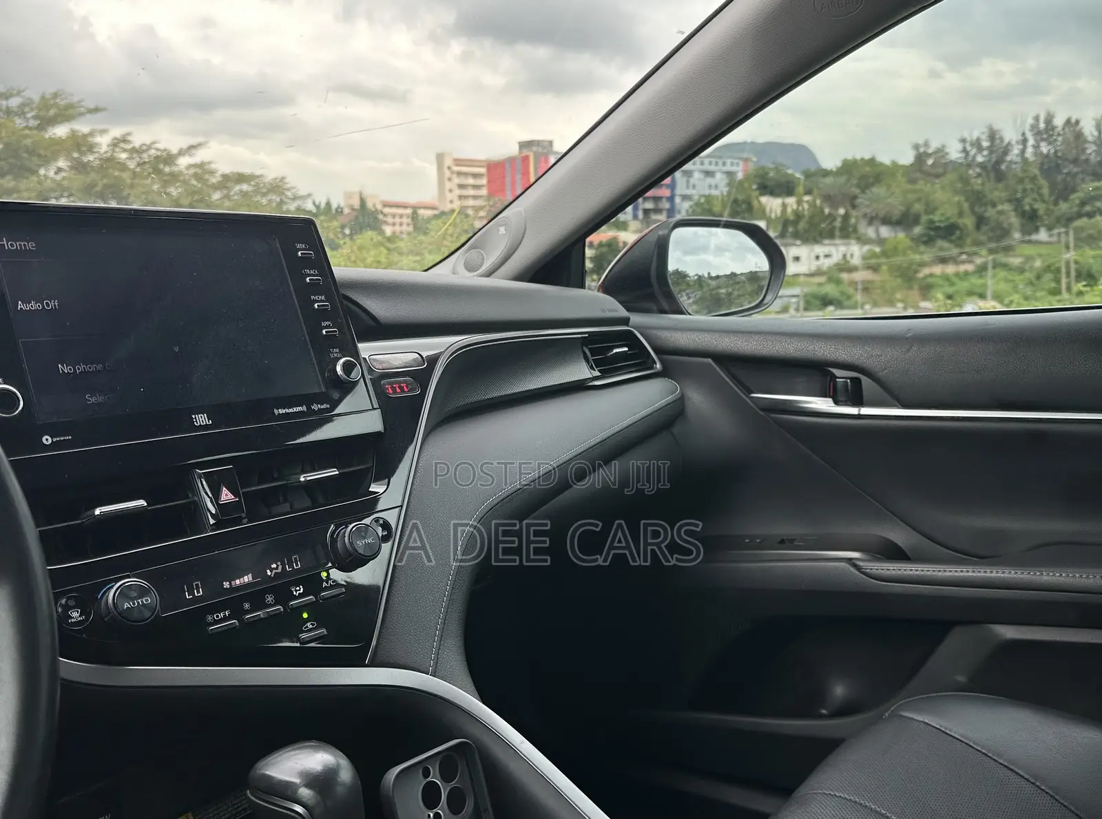 Toyota Camry XSE V6 2022 Red