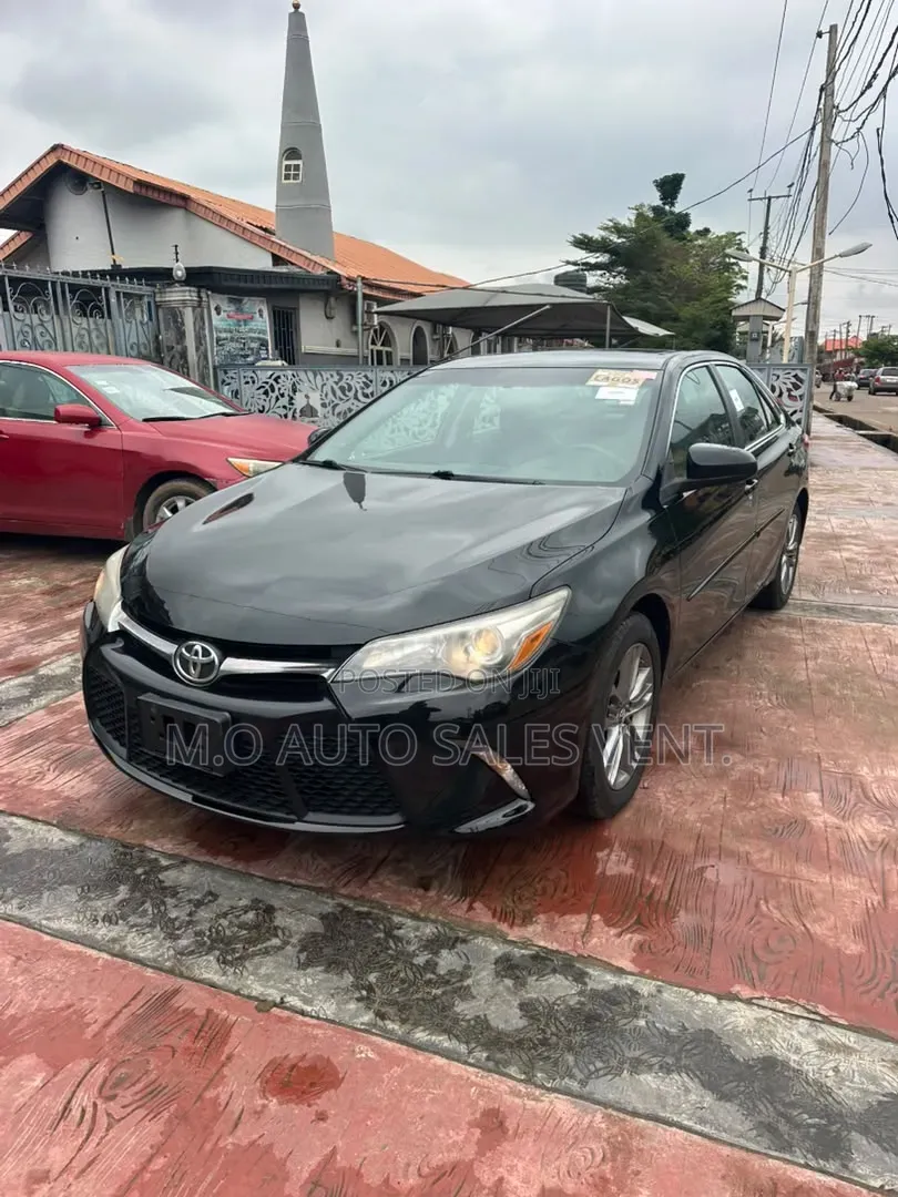 Toyota Camry SE 4dr Sedan (2.5L 4cyl 6A) 2017 Black