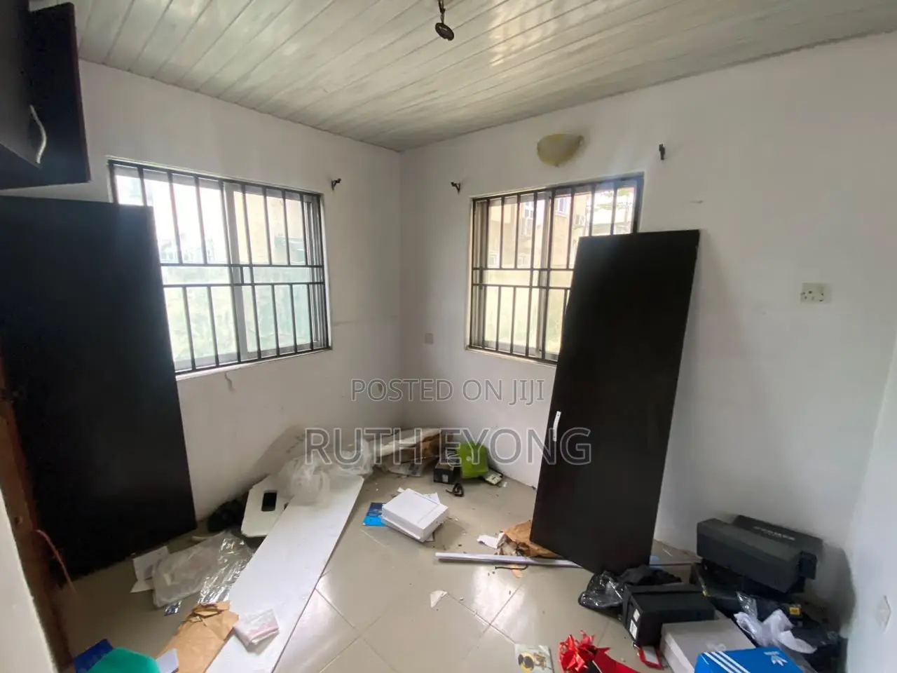 3bdrm Apartment in Lekki Phase 1 for rent