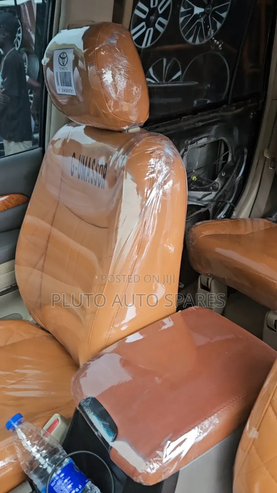Transparent Seats Wraps to All Toyota Vehicles