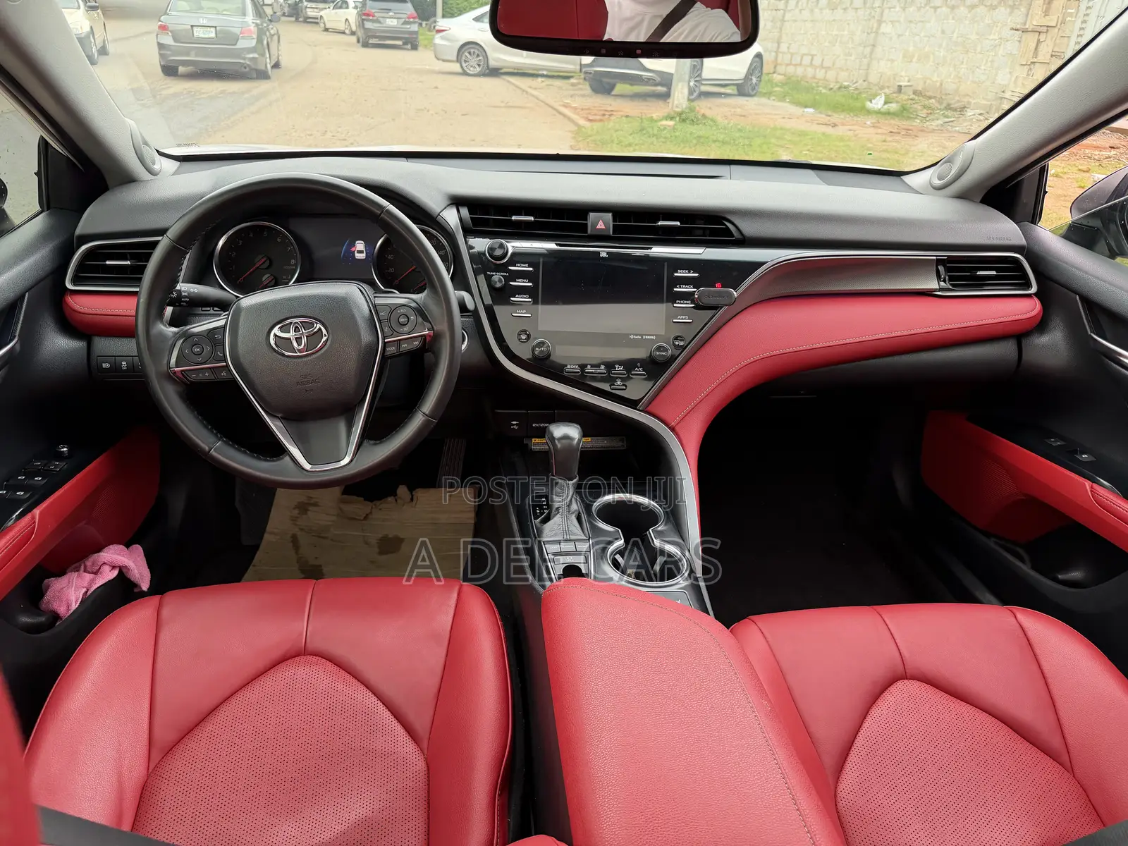 Toyota Camry 2019 White