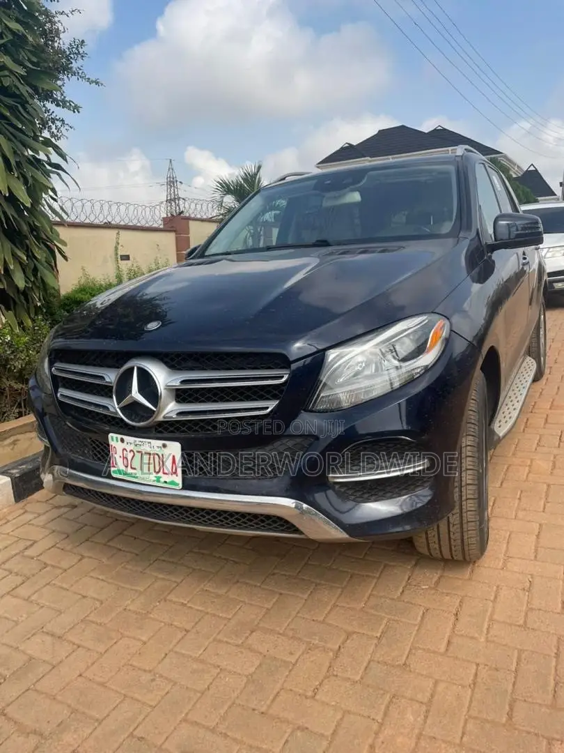 Mercedes-Benz GLE-Class 2016 Blue