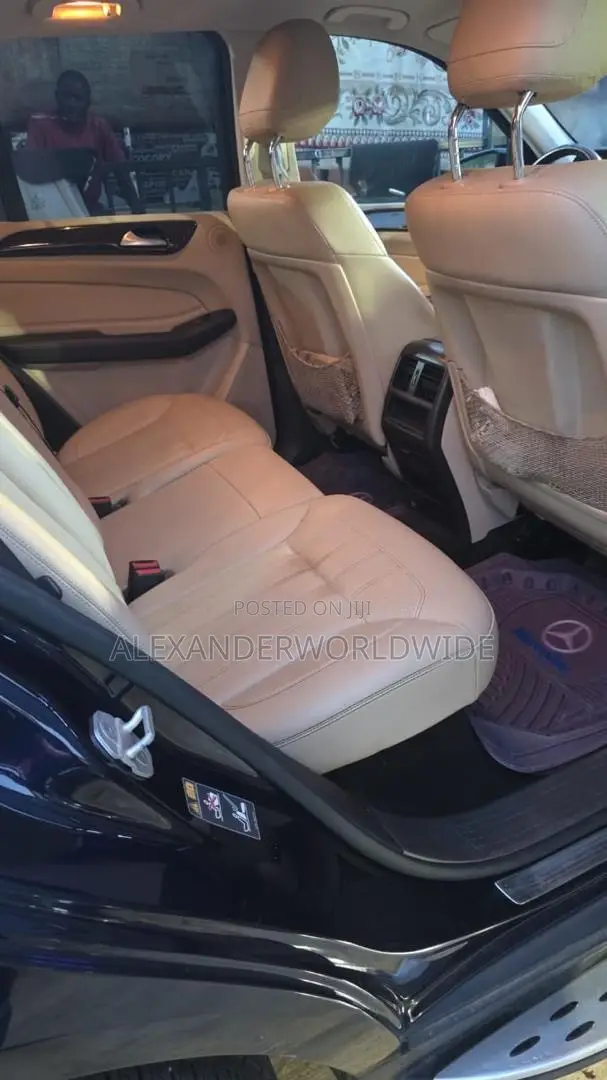 Mercedes-Benz GLE-Class 2016 Blue