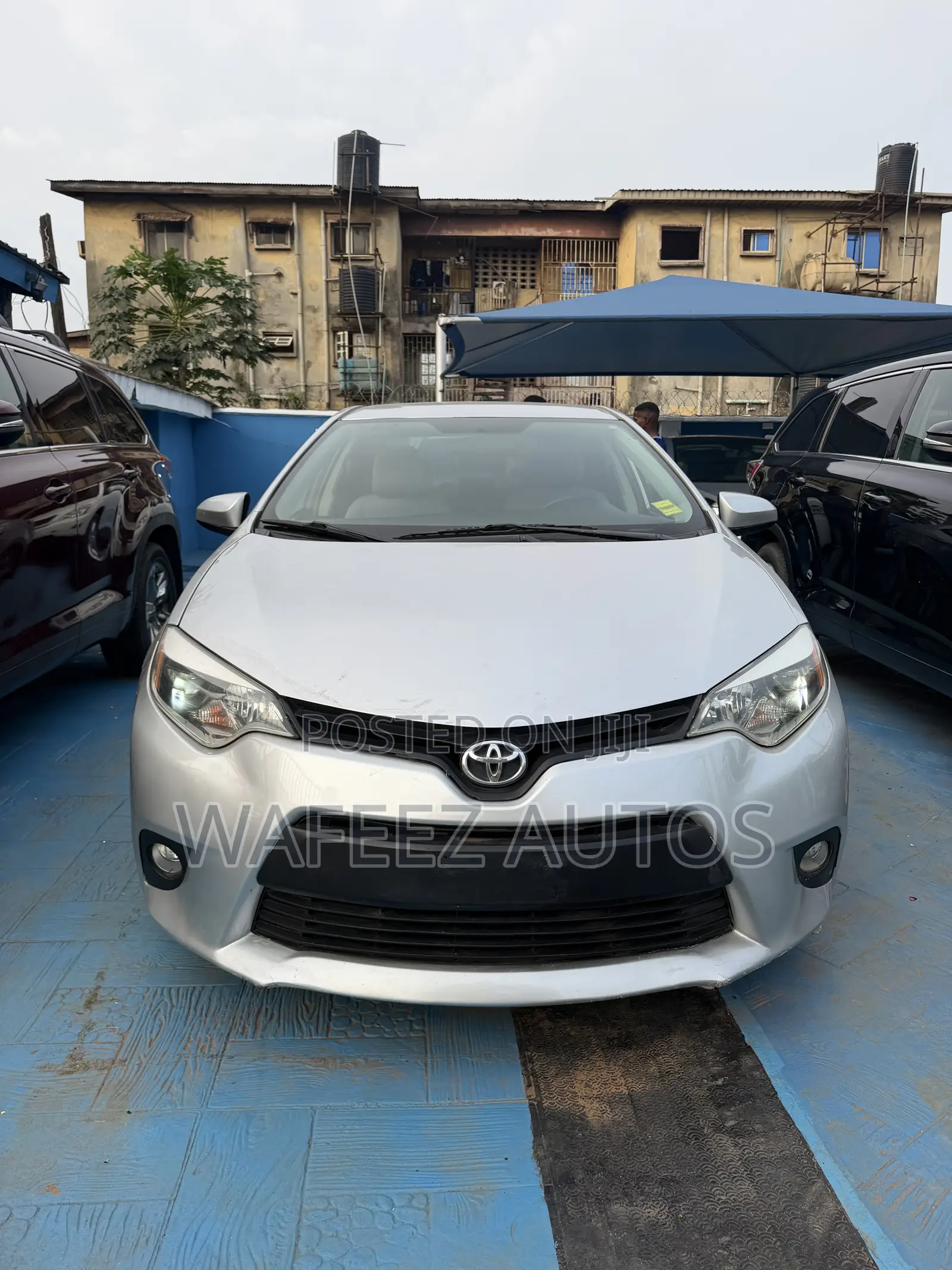 Toyota Corolla LE 4dr Sedan (1.8L 4cyl CVT) 2014 Silver