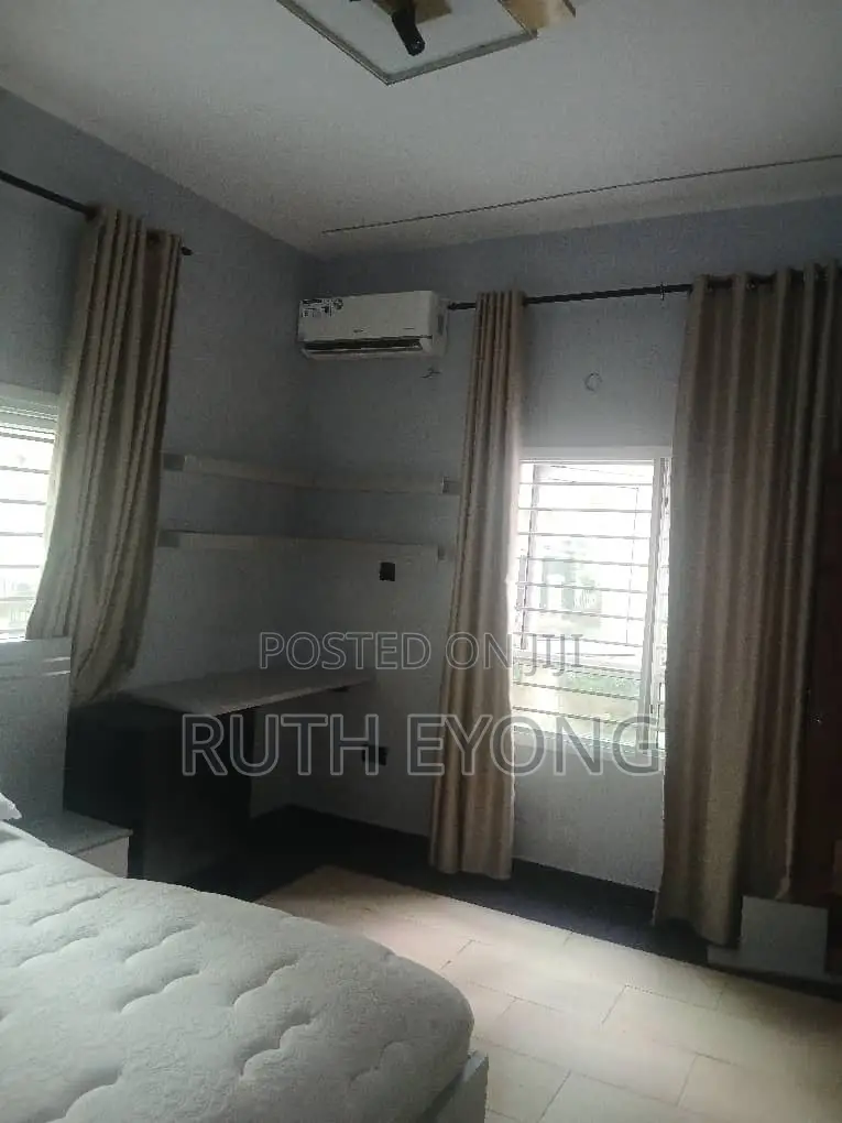 Furnished 1bdrm Apartment in Northern Foreshore, Chevron for rent