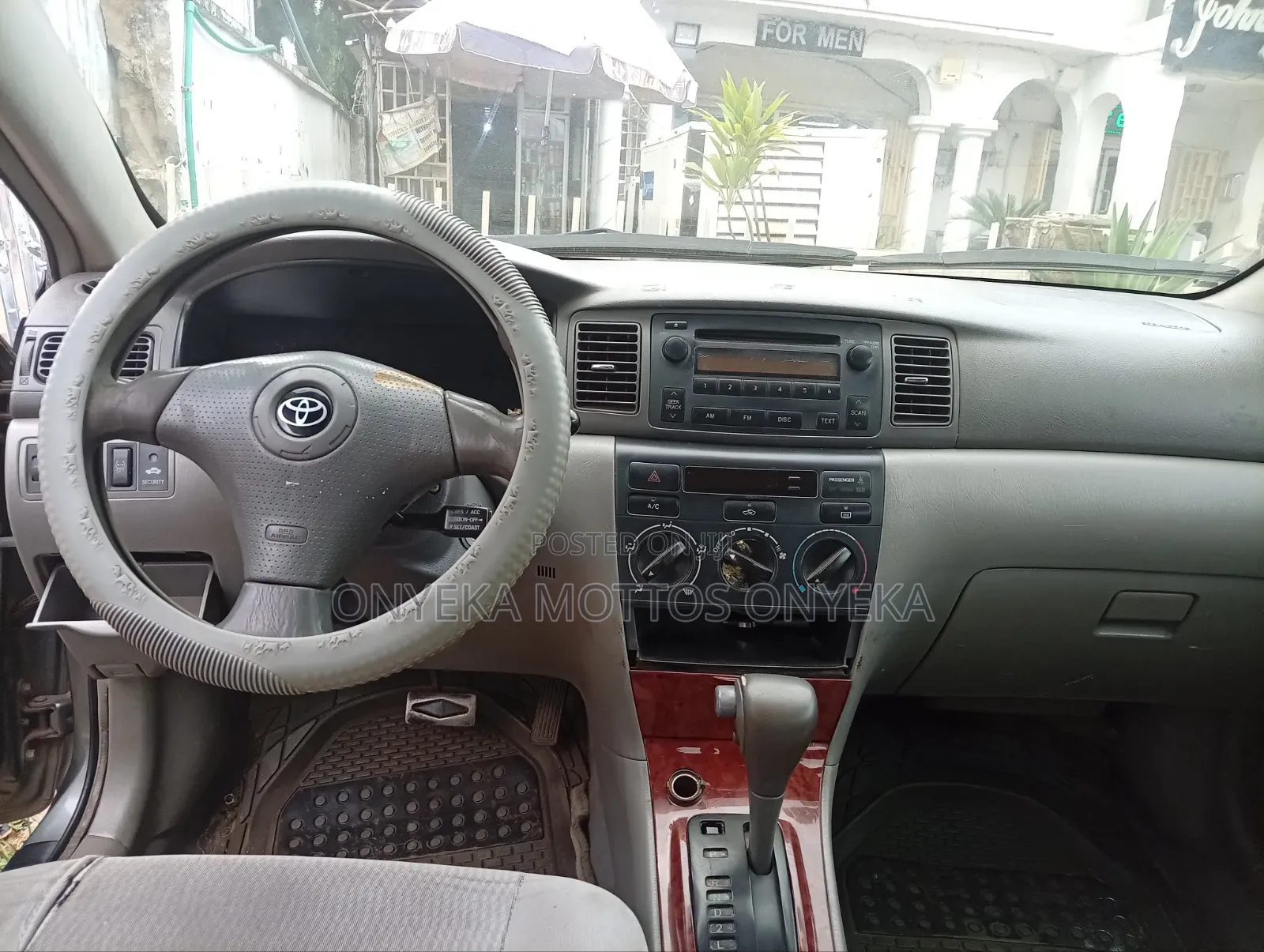 Toyota Corolla LE 2005 Gray