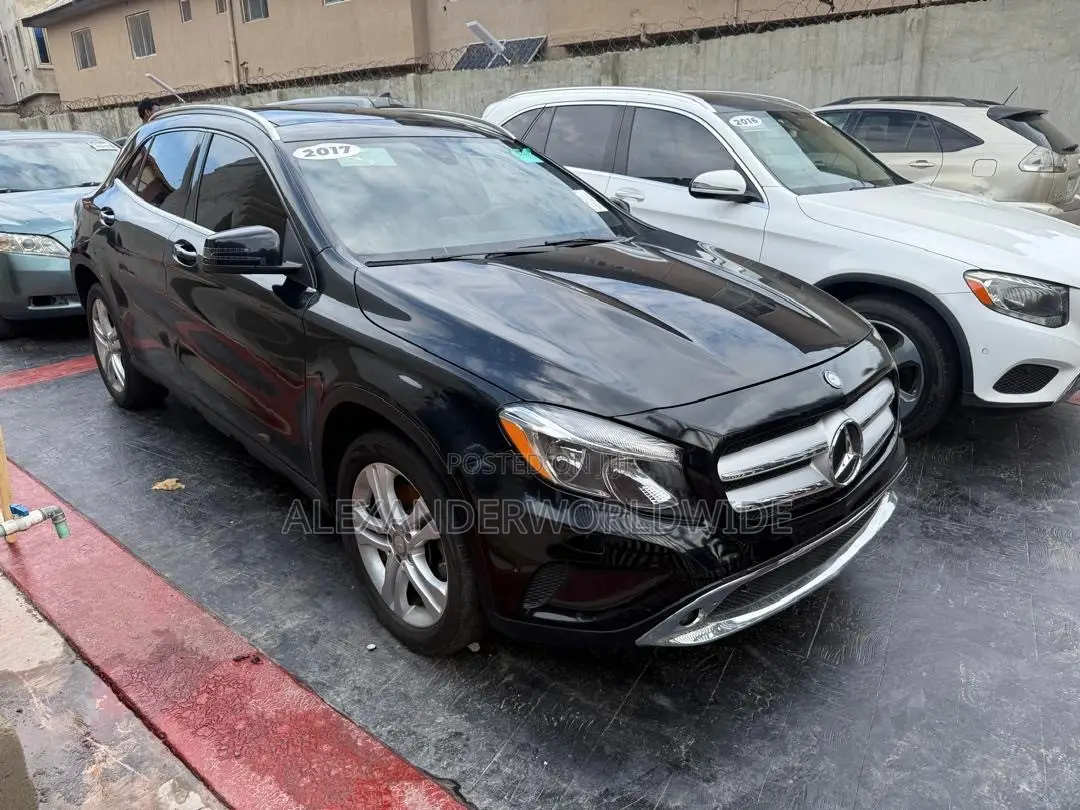 Mercedes-Benz GLA 250 2017 Black