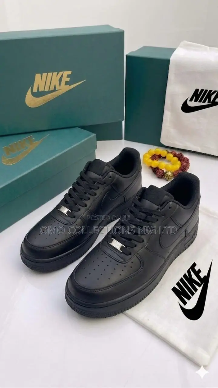 Luxury Nike Air Force Black Men’s Leather Sneakers – Fully Boxed