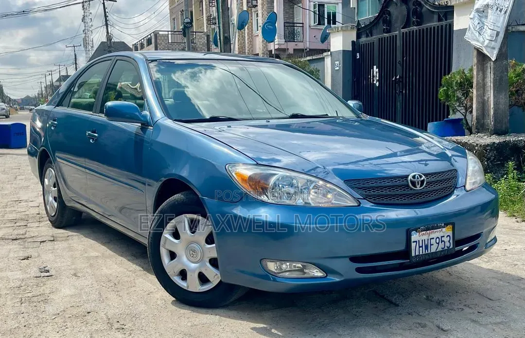 Toyota Camry 2005 Blue