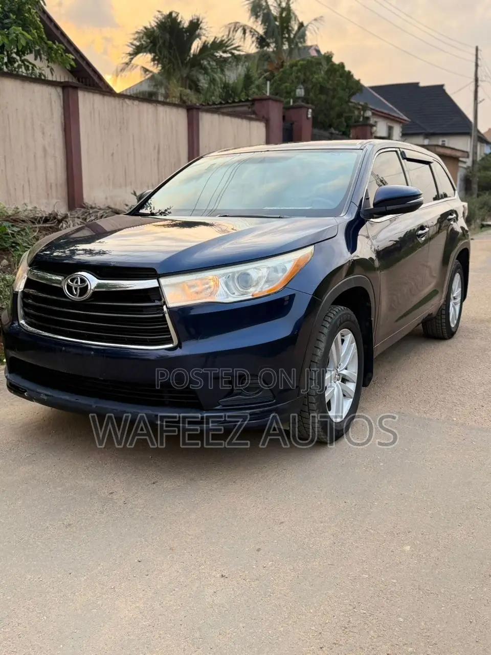 Toyota Highlander LE 4dr SUV (3.5L 6cyl 6A) 2015 Blue