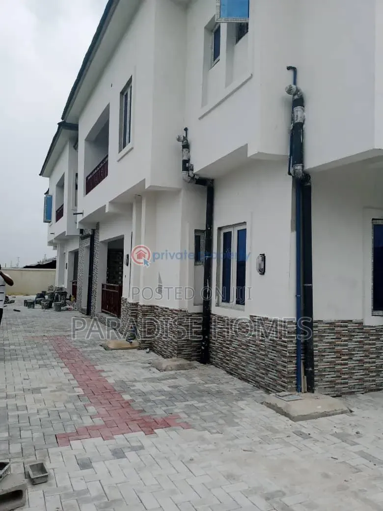 2bdrm Block of Flats in Spring Valley Estate for rent