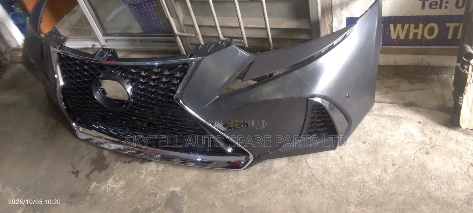Complete Front Bumper for Lexus Is 250 2018