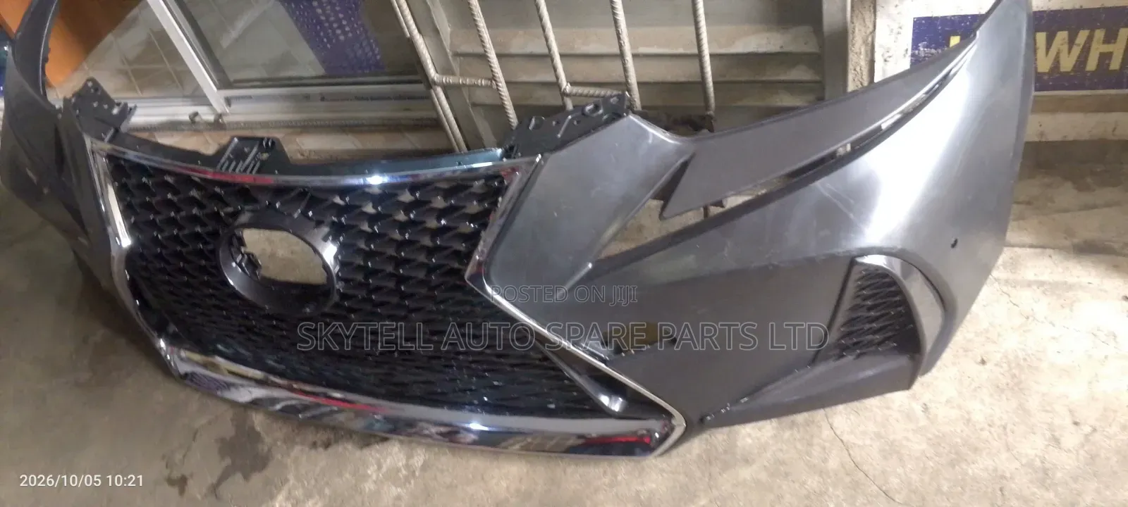 Complete Front Bumper for Lexus Is 250 2018