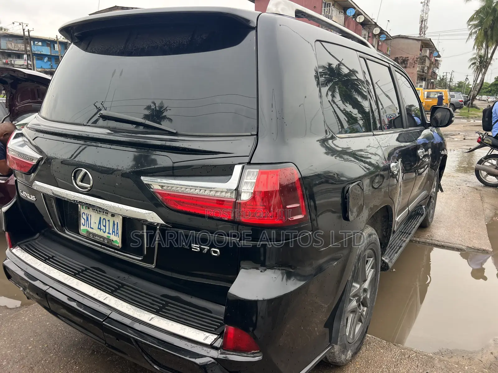 Lexus LX 570 2010 Black