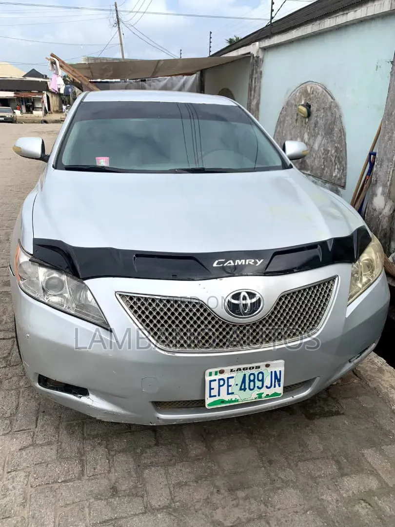 Toyota Camry 2009 Silver