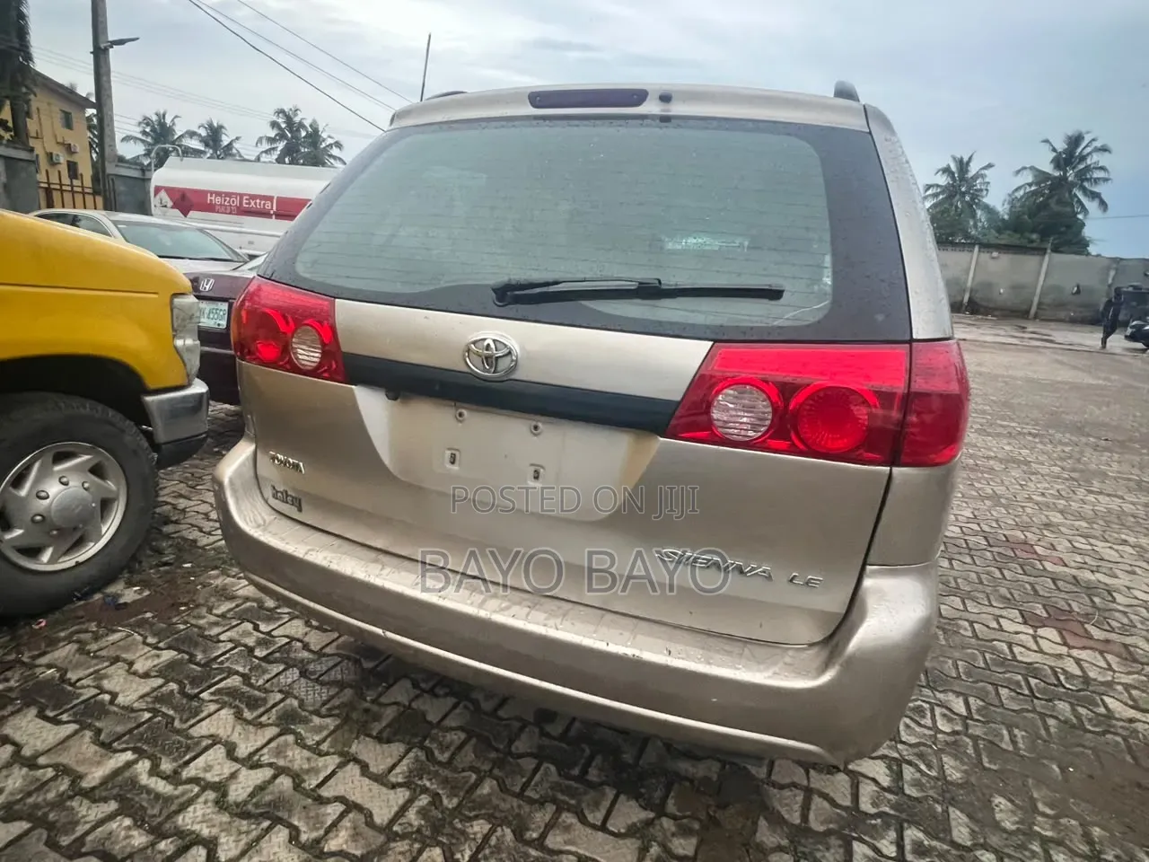 Toyota Sienna LE 2008