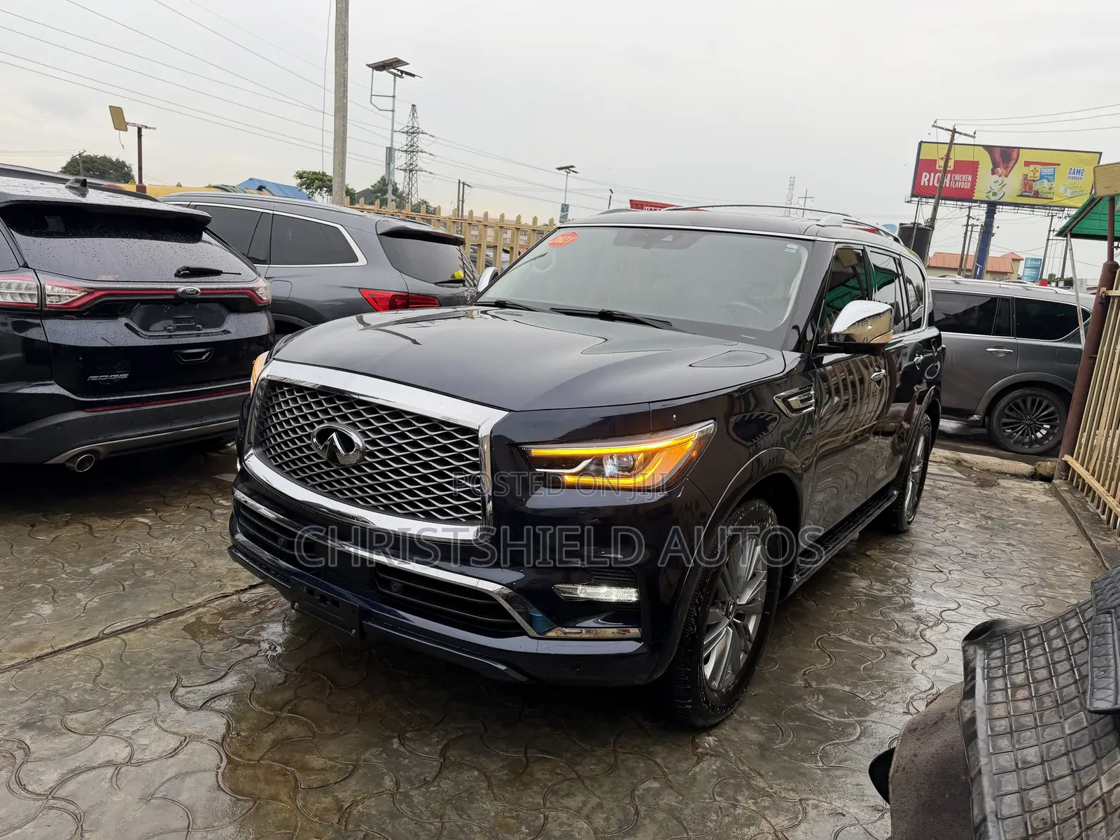 Infiniti QX80 Luxe 2021 Blue
